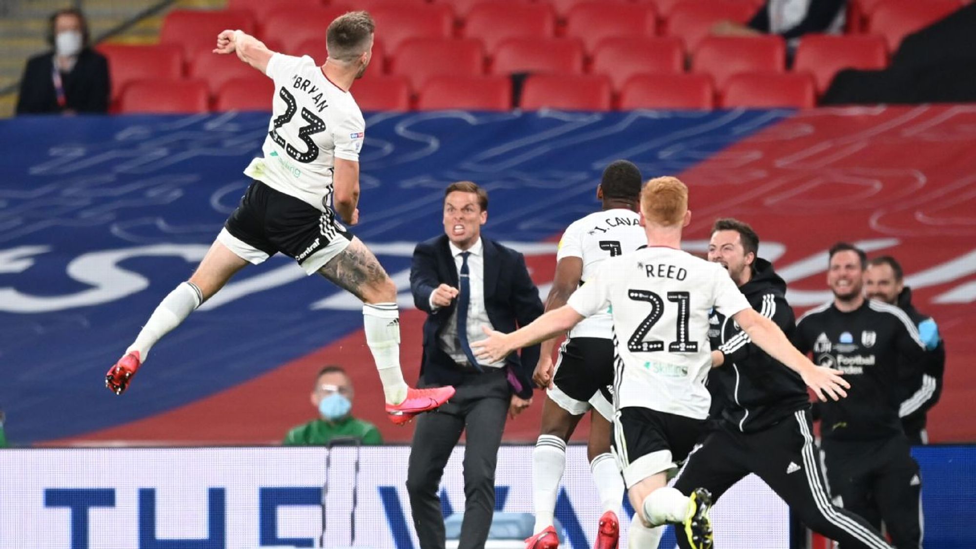 亚拉在移居 亚拉在移居